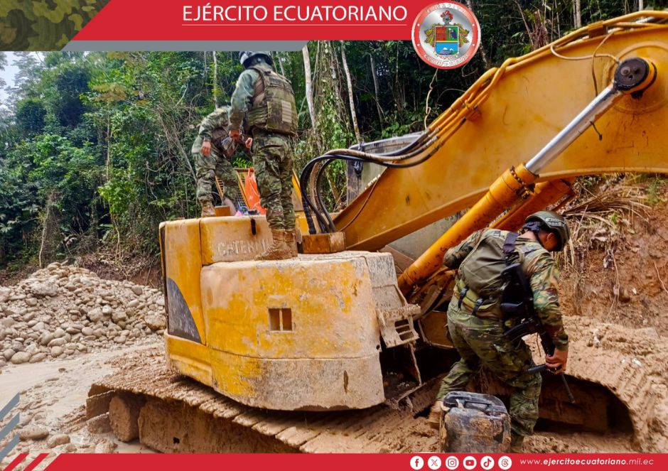 Continúan las operaciones militares en contra de las estructuras criminales dedicadas a la minería ilegal en Napo