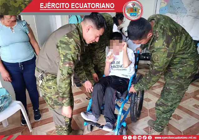 Ejército Ecuatoriano entrega ayuda técnica inclusiva a personas vulnerables en Loja y Zamora Chinchipe.