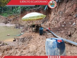 Continúan las operaciones militares en contra de las estructuras criminales dedicadas a la minería ilegal en Napo