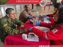 Personal militar se une a jornada de donación de sangre
