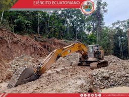 Continúan las operaciones militares en contra de las estructuras criminales dedicadas a la minería ilegal en Napo